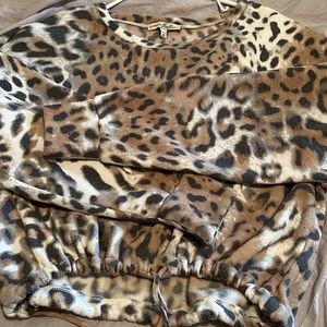 Leopard crop sweatshirt cinch waist size small